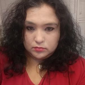 Meet your Posher, Valentina